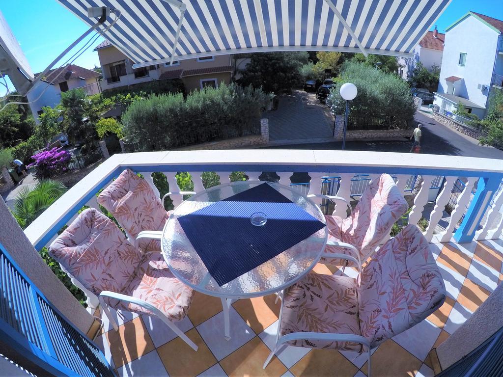 Blue City Apartment'S Repic Biograd Na Moru Buitenkant foto