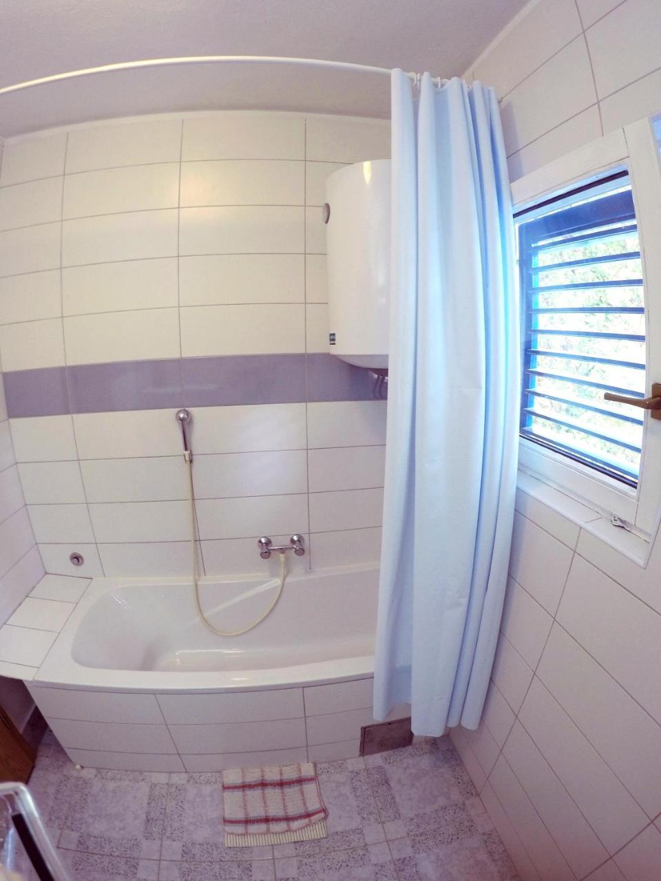 Blue City Apartment'S Repic Biograd Na Moru Buitenkant foto