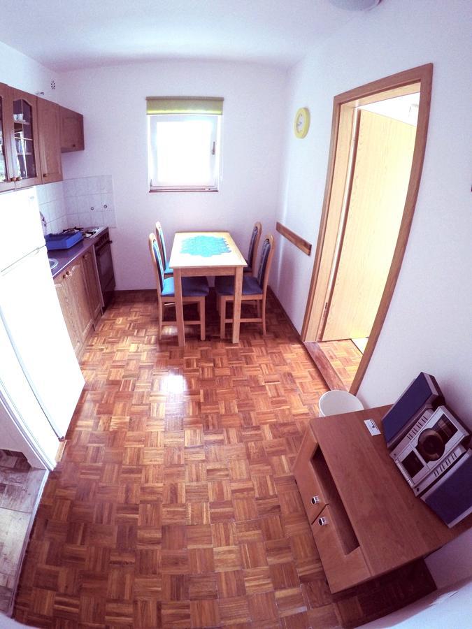 Blue City Apartment'S Repic Biograd Na Moru Buitenkant foto