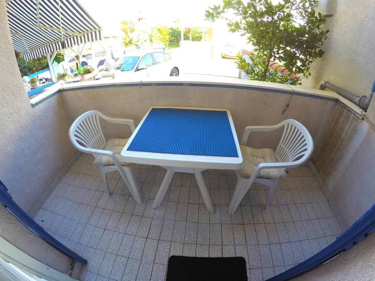 Blue City Apartment'S Repic Biograd Na Moru Buitenkant foto